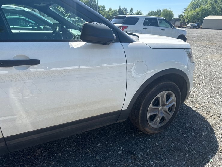 2019-ford-explorer-image-20