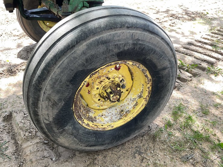 john-deere-4020-image-24