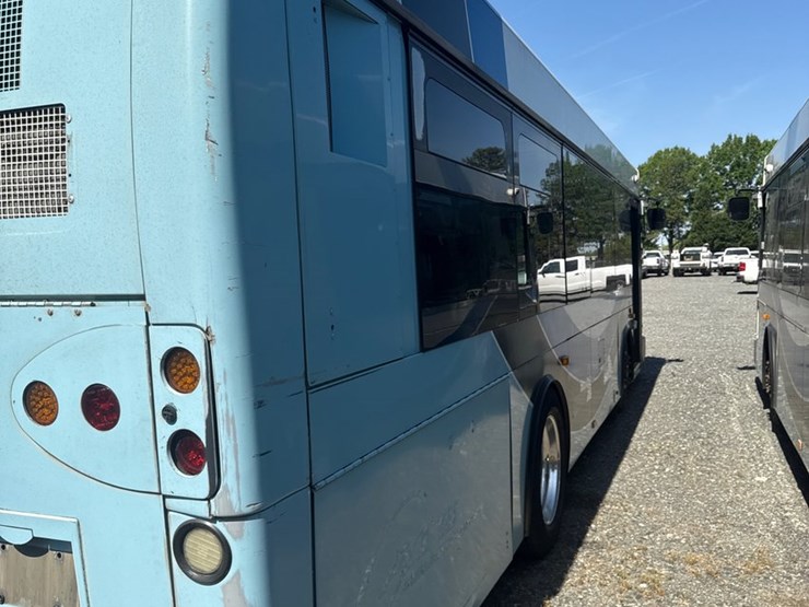 2007-gillig-low-floor-image-20