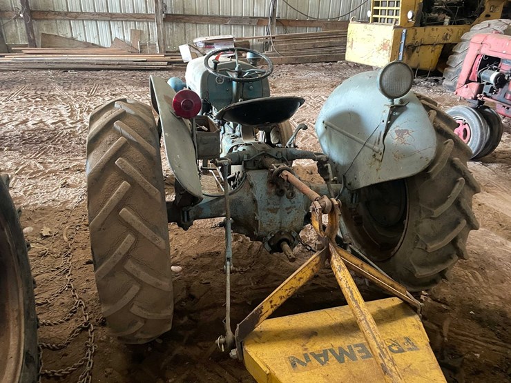 ford-tractor-image-6