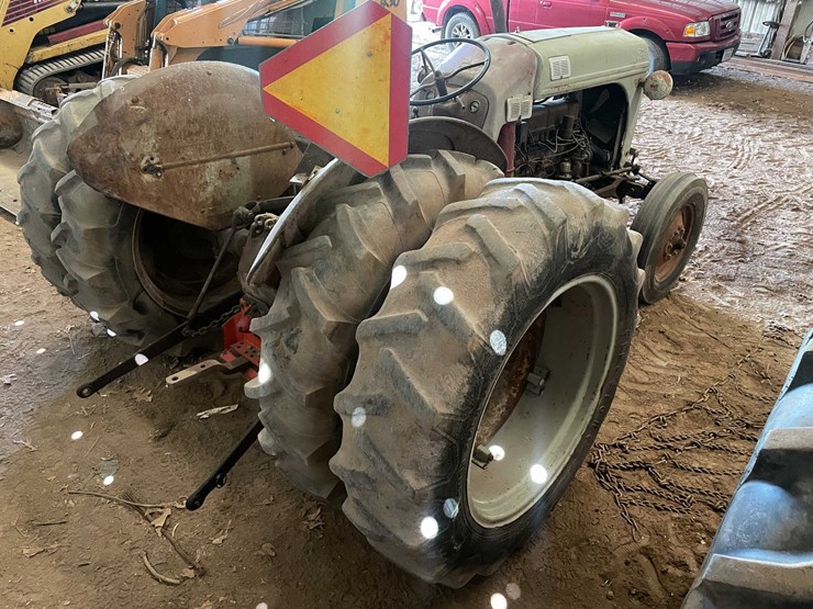 ford-tractor-image-5