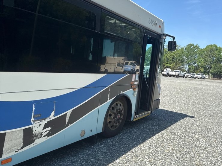 2007-gillig-low-floor-image-17