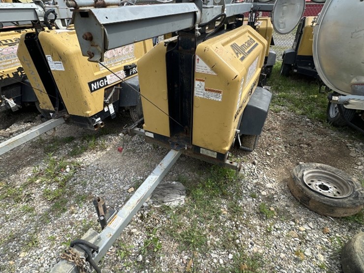 2015-caterpillar-c11-image-1