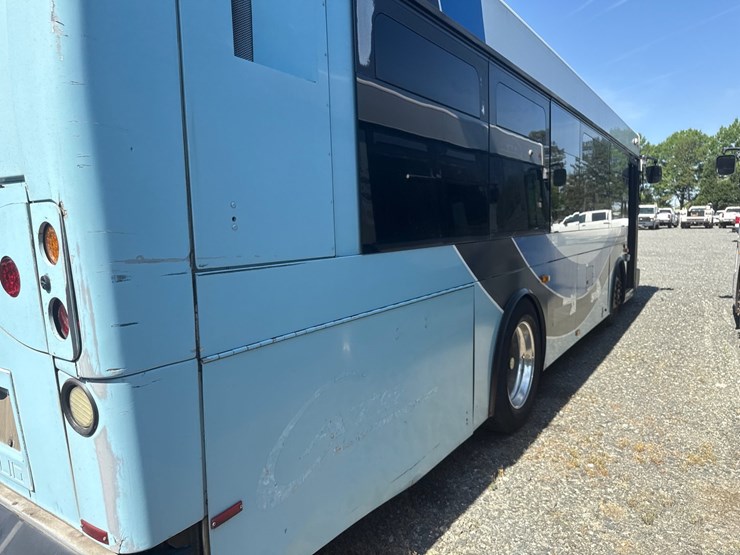 2007-gillig-low-floor-image-21