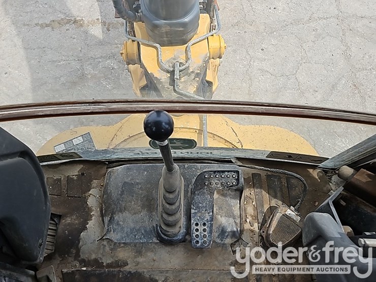 2014-deere-710k-image-41