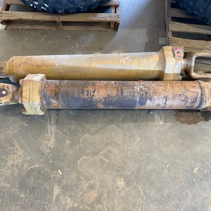 CATERPILLAR 973