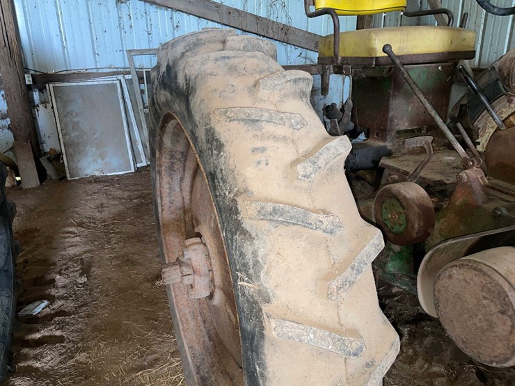 john-deere-b-image-52