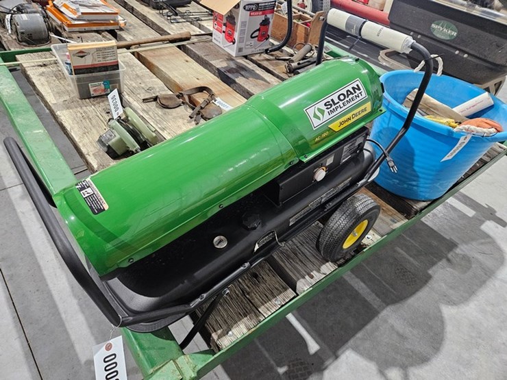 #35-•-john-deere-space-heater-image-1