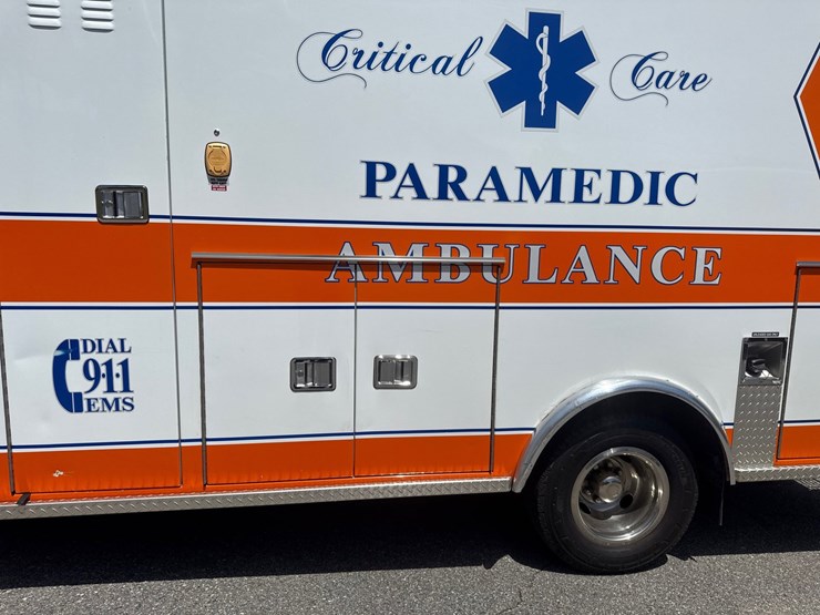 #9-•-2017-chevrolet-ambulance-4500-image-15