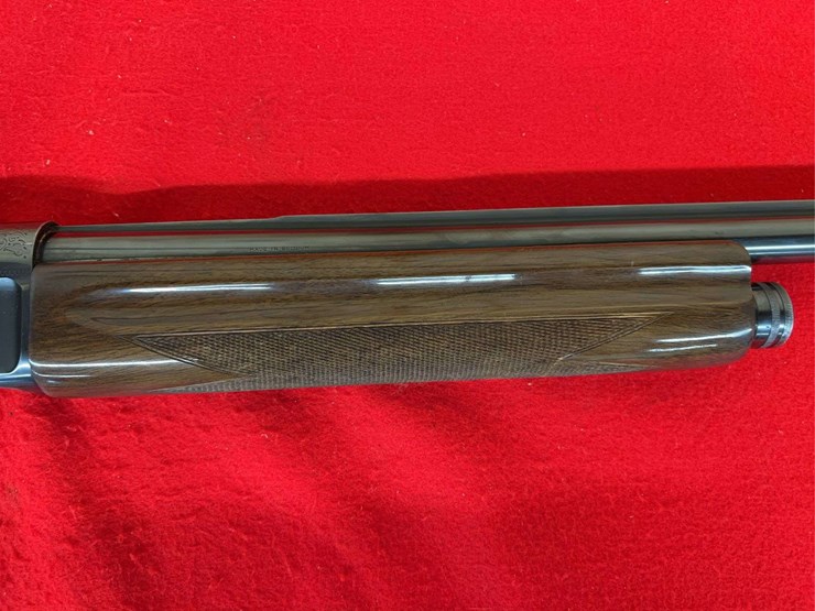 browning-light-twelve-semi-auto-shotgun-12-gauge-image-10