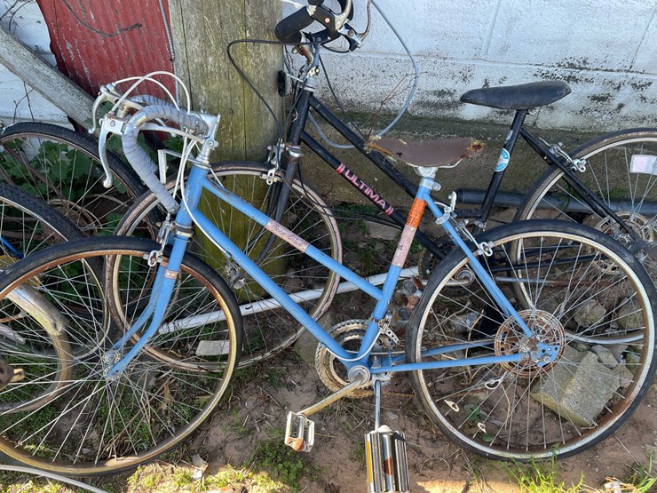 #5634-•-bike-lot-image-4