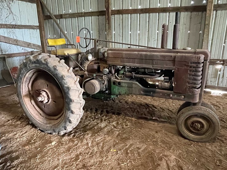 john-deere-b-image-4
