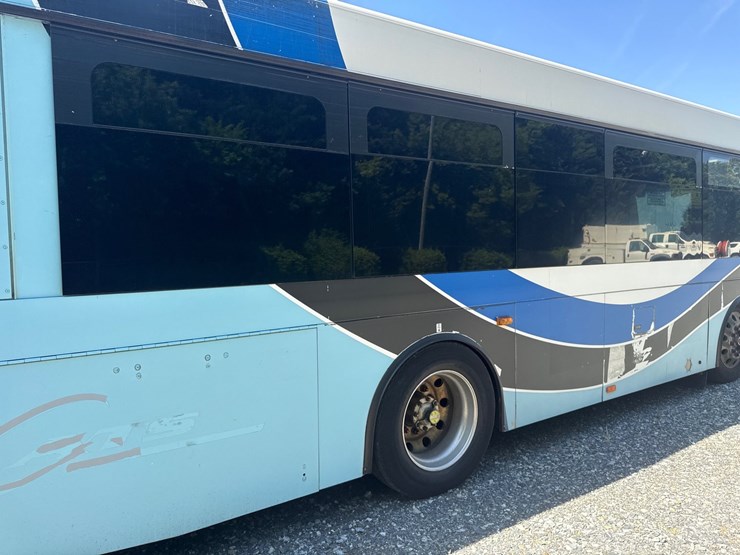 2007-gillig-low-floor-image-15
