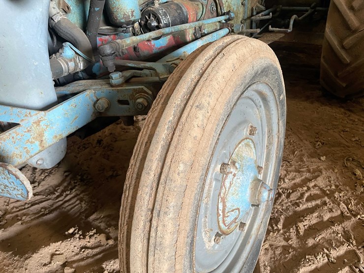 ford-tractor-image-49