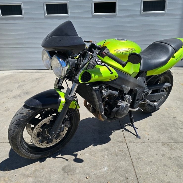 #414 • 2003 Triumph Speed 4 Crotch Rocket