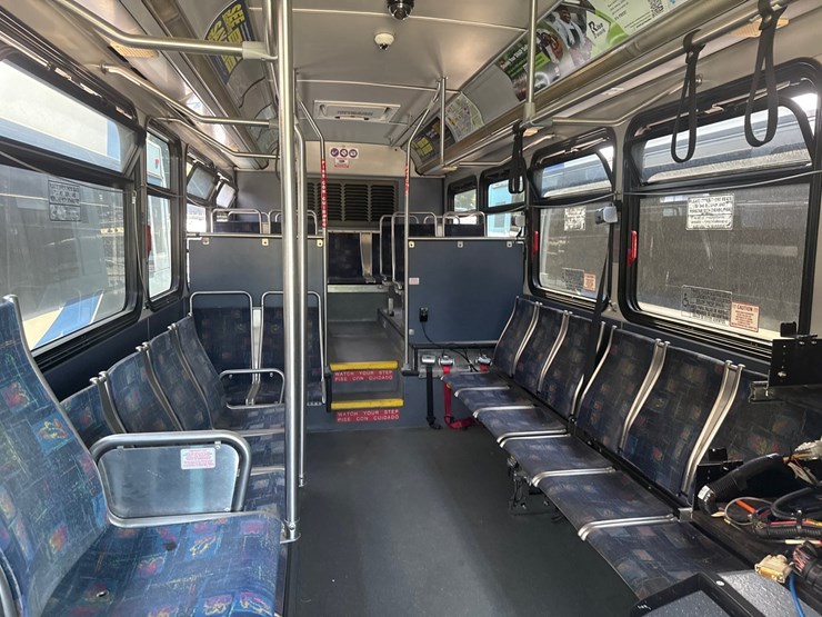 2007-gillig-low-floor-image-21