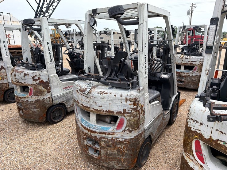 #16270-•-2015-nissan-cf50lp-forklift-image-5
