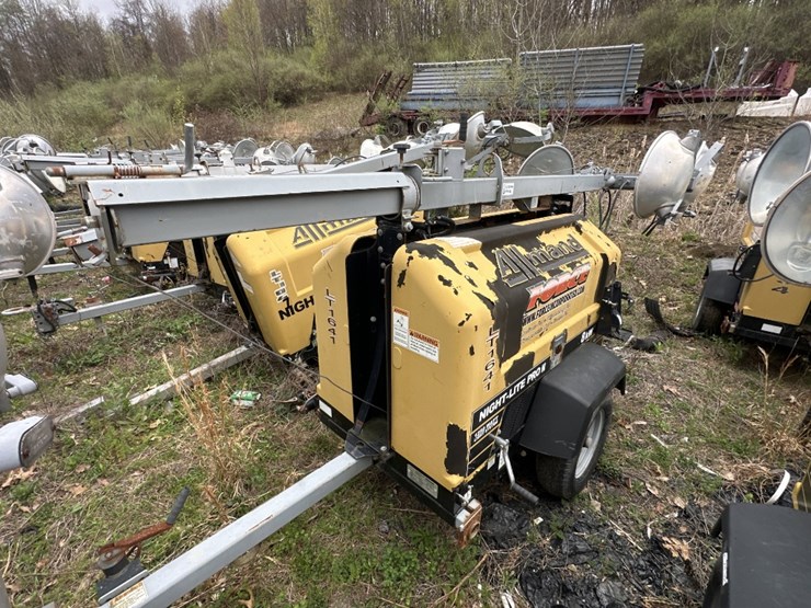 2015-caterpillar-c11-image-1