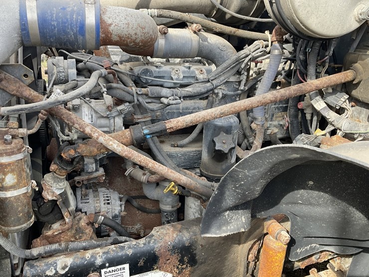2006-mack-cv713-image-9