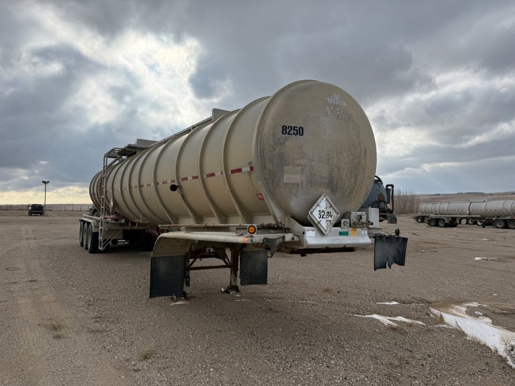 2012-tremcar-crude-oil-trailer-image-2