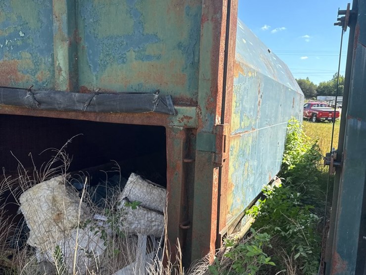 #22-•-compact-dumpster-image-7