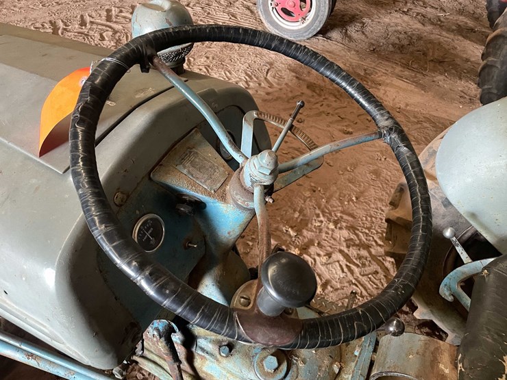 ford-tractor-image-42