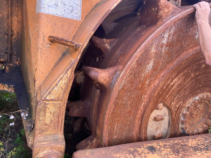 #3-•-390-rex-trash-compactor-image-32