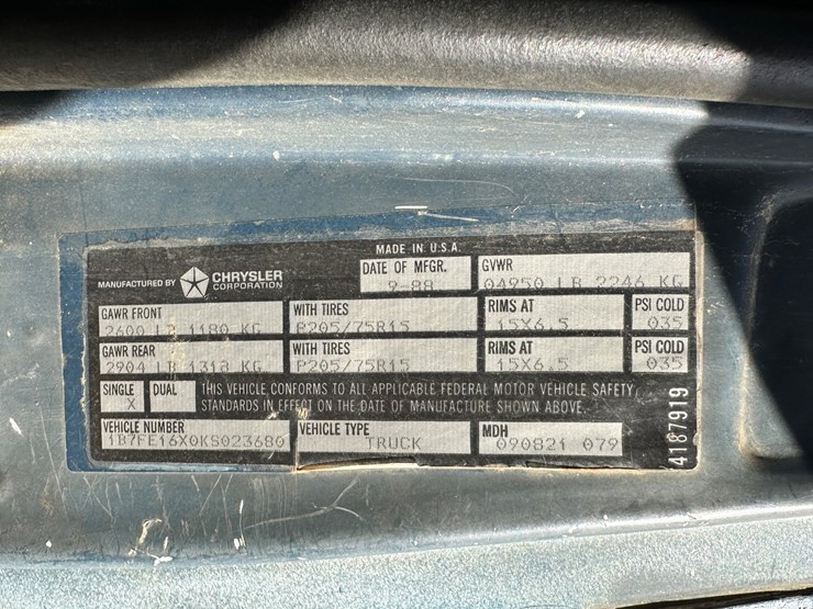 1989-dodge-150-image-43