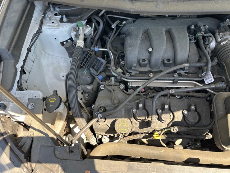 2019-ford-explorer-image-28