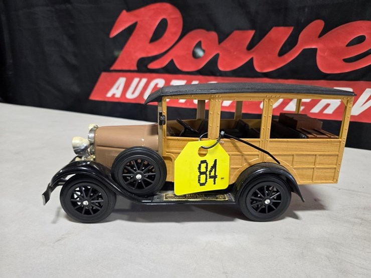 #84-•-jim-beam-1929-model-a-woodie-staton-wagon-decanter-image-3