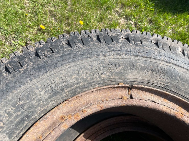 #5594-•-(2)-industrial-tires-with-rims-image-4
