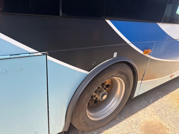 2012-gillig-low-floor-image-16