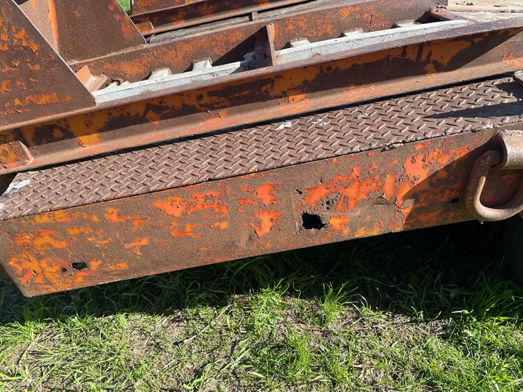 #5575-•-heavy-duty-trailer-image-17