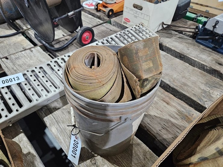 #1-•-bucket-straps-with-hooks-image-2