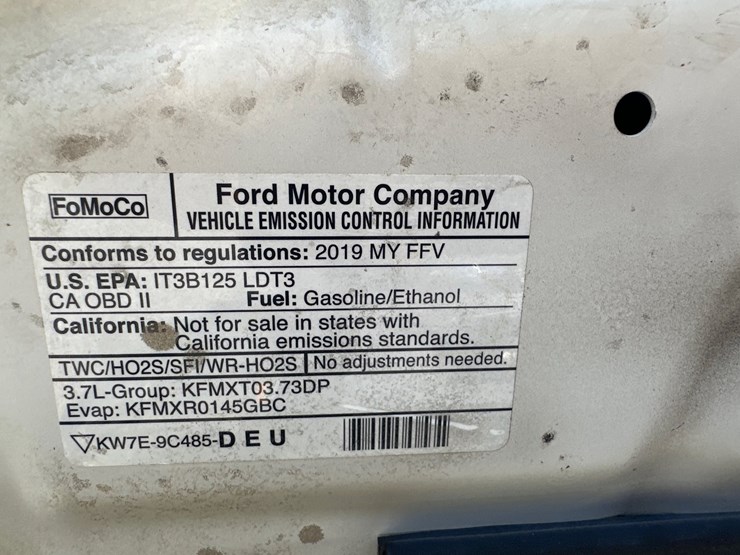 2019-ford-explorer-image-29