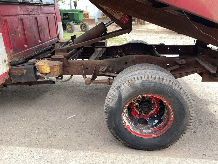 #5571-•-1979-ford-dually-with-modified-cab-image-21