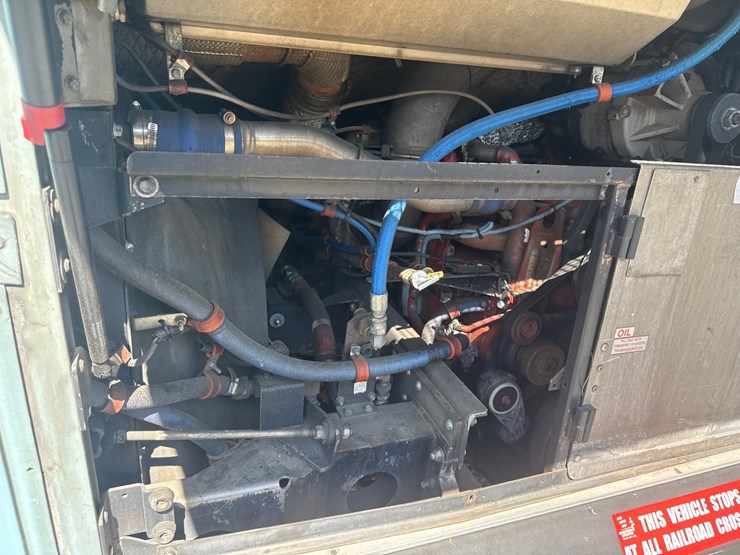2012-gillig-low-floor-image-12