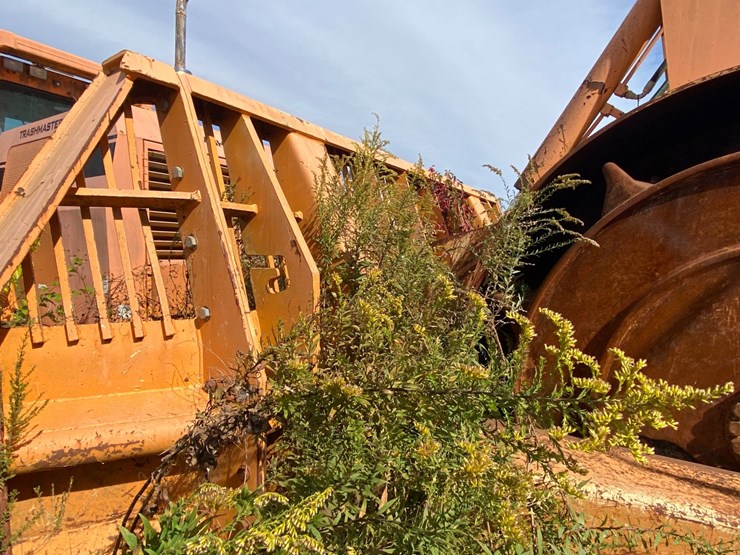 #3-•-390-rex-trash-compactor-image-30