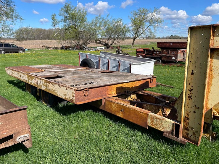 #5576-•-gooseneck-tilt-bed-trailer-image-4