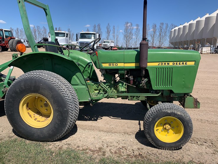 john-deere-850-image-4