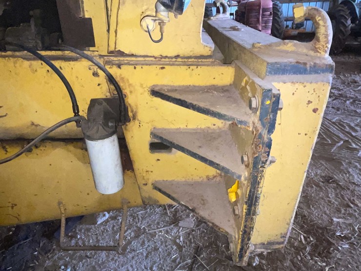 #5557-•-hough-120-payloader-image-29
