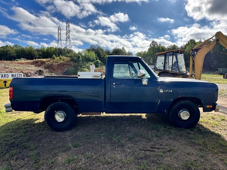 1989-dodge-150-image-6