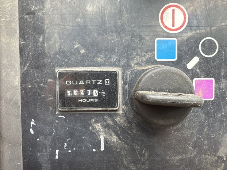 2012-jlg-800a-image-5