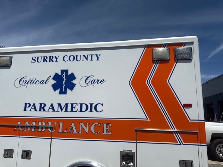 #9-•-2017-chevrolet-ambulance-4500-image-20
