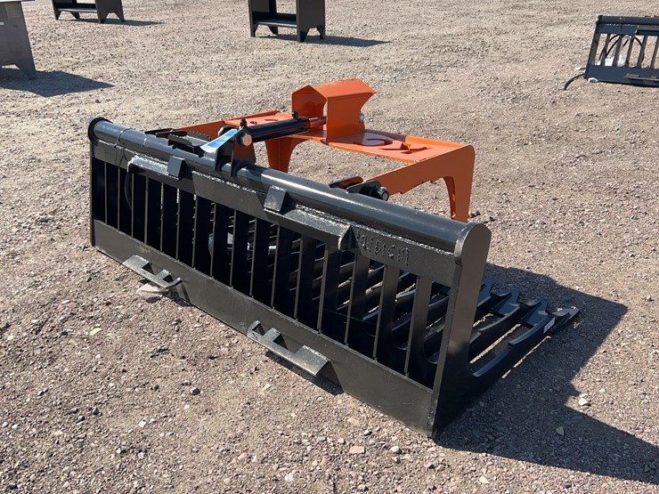 skeleton-grapple-bucket-image-3