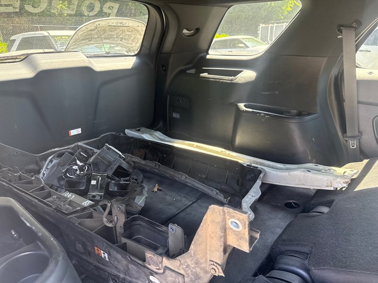2019-ford-explorer-image-29