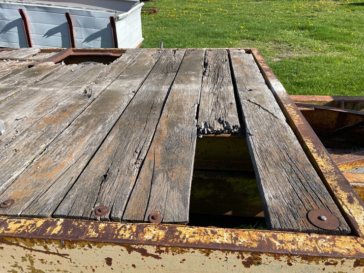 #5576-•-gooseneck-tilt-bed-trailer-image-19