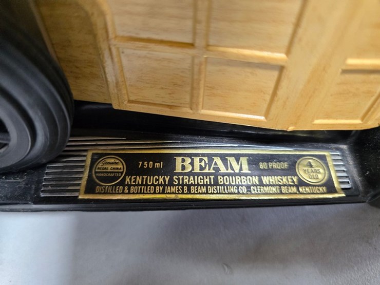 #84-•-jim-beam-1929-model-a-woodie-staton-wagon-decanter-image-16