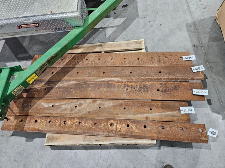 #60-•-7.6"-x-74"-cutting-edge-image-2