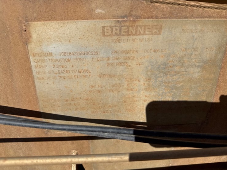 2011-brenner-tank-pup-trailer-image-2